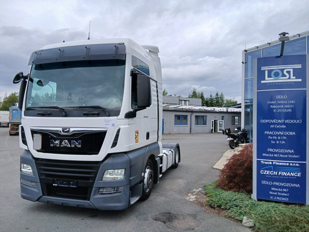 MAN TGX18.500 XXL EURO 6 MEGA/lowdeck - Cabeza tractora: foto 1 MAN TGX18.500 XXL EURO 6 MEGA/lowdeck - Cabeza tractora: foto 1