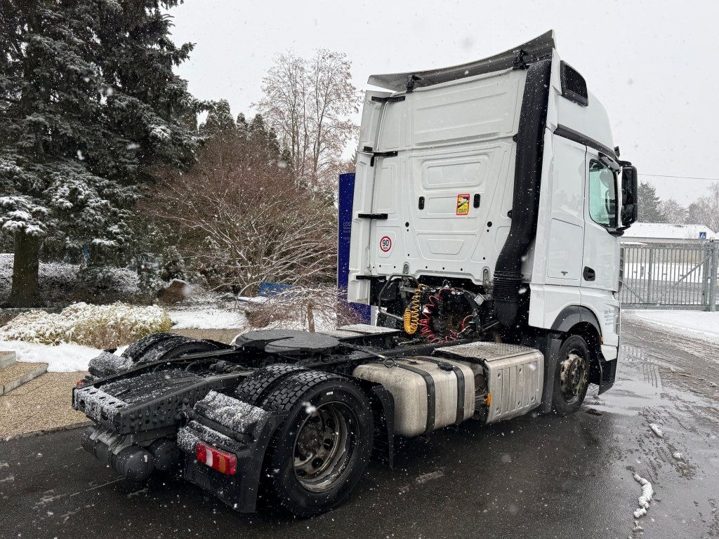 Mercedes-Benz 1845 Actros EURO 6 MEGA/lowdeck Gigaspace - Cabeza tractora: foto 4 Mercedes-Benz 1845 Actros EURO 6 MEGA/lowdeck Gigaspace - Cabeza tractora: foto 4