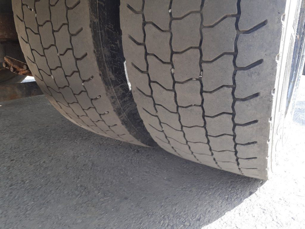 Camión caja abierta DAF CF320 EURO 6: foto 17