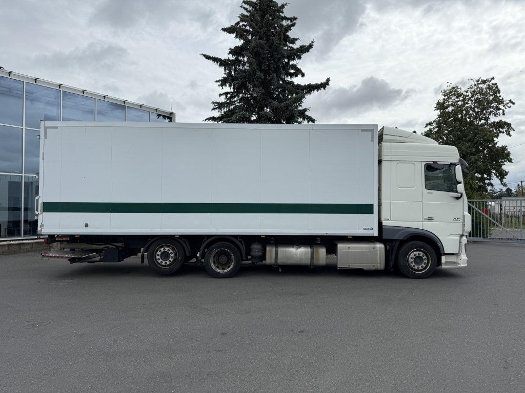 DAF XF460 6x2 EURO 6 - Camión caja cerrada: foto 3 DAF XF460 6x2 EURO 6 - Camión caja cerrada: foto 3