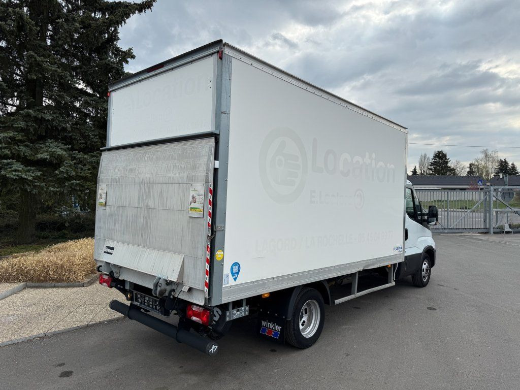 Iveco 35C16 Daily 3,0l - Furgoneta caja cerrada: foto 3 Iveco 35C16 Daily 3,0l - Furgoneta caja cerrada: foto 3