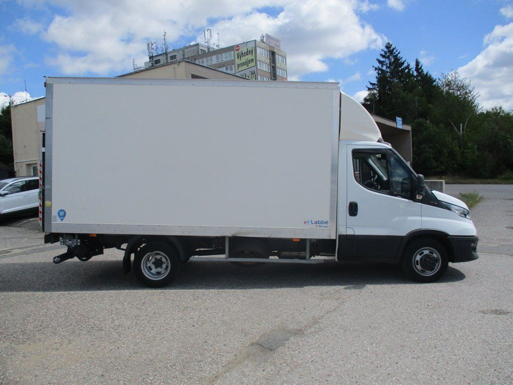 Iveco 35C16 Daily 3,0l - Furgoneta caja cerrada: foto 4 Iveco 35C16 Daily 3,0l - Furgoneta caja cerrada: foto 4