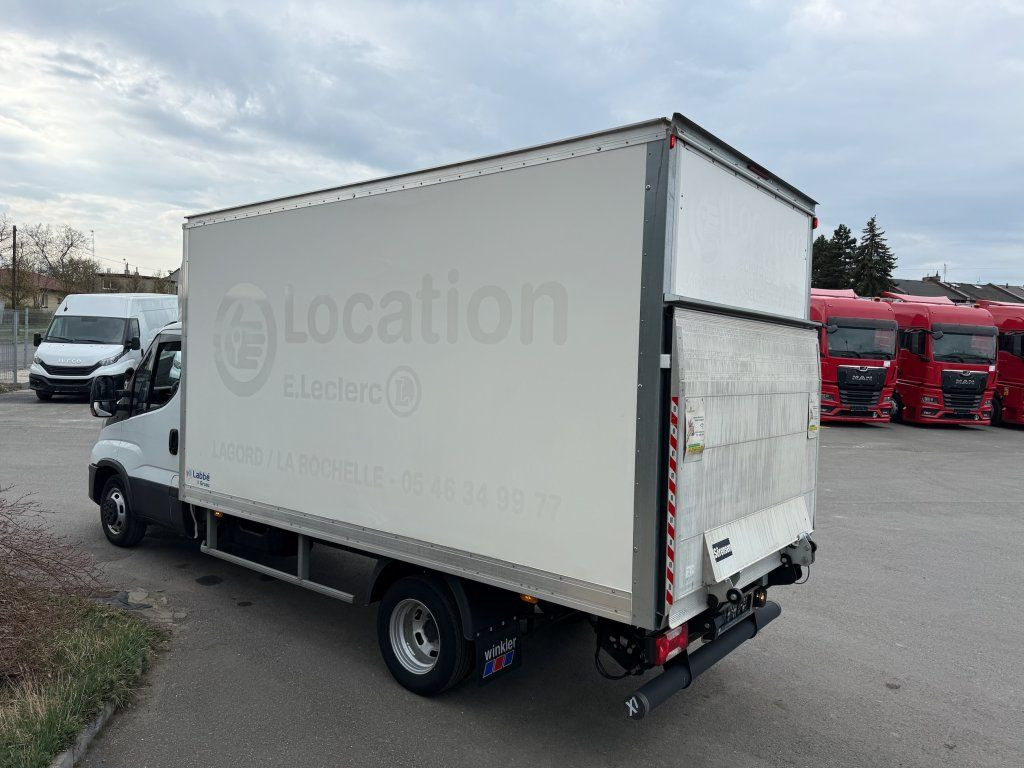 Iveco 35C16 Daily 3,0l - Furgoneta caja cerrada: foto 4 Iveco 35C16 Daily 3,0l - Furgoneta caja cerrada: foto 4