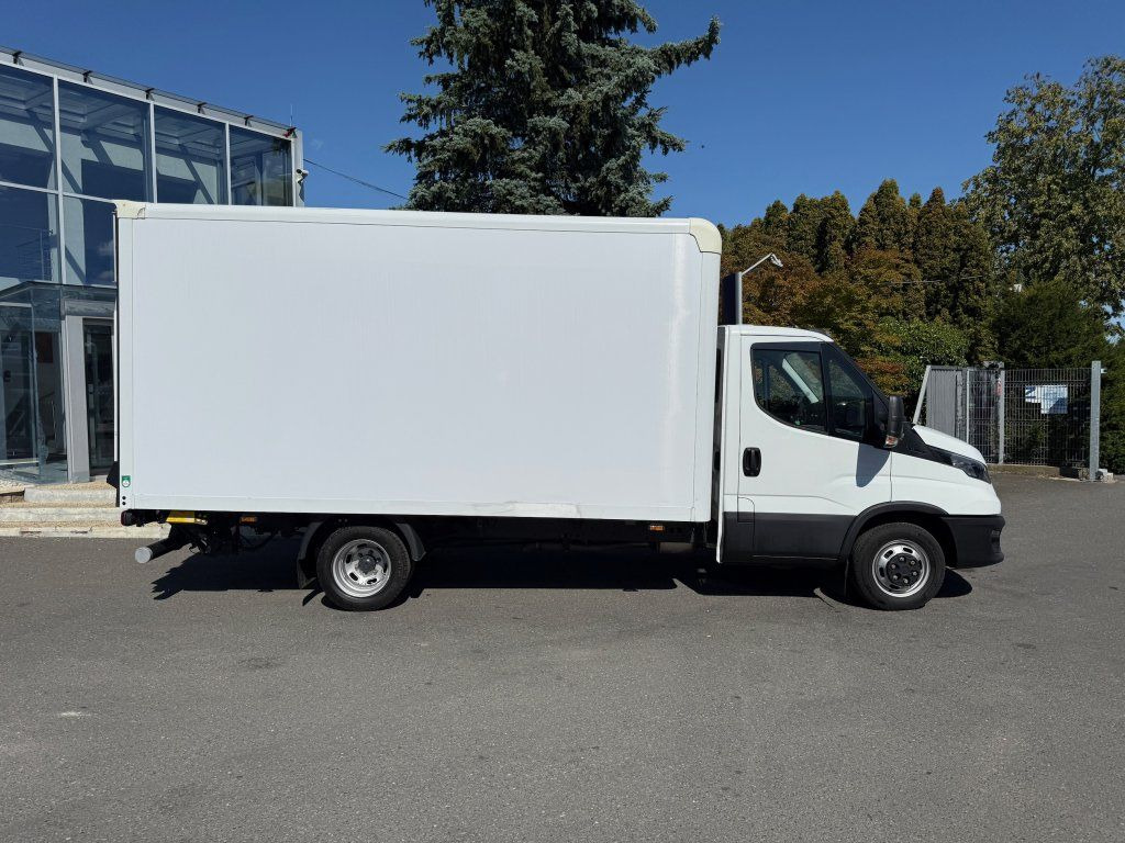 Iveco 35C16 Daily - Furgoneta caja cerrada: foto 3 Iveco 35C16 Daily - Furgoneta caja cerrada: foto 3
