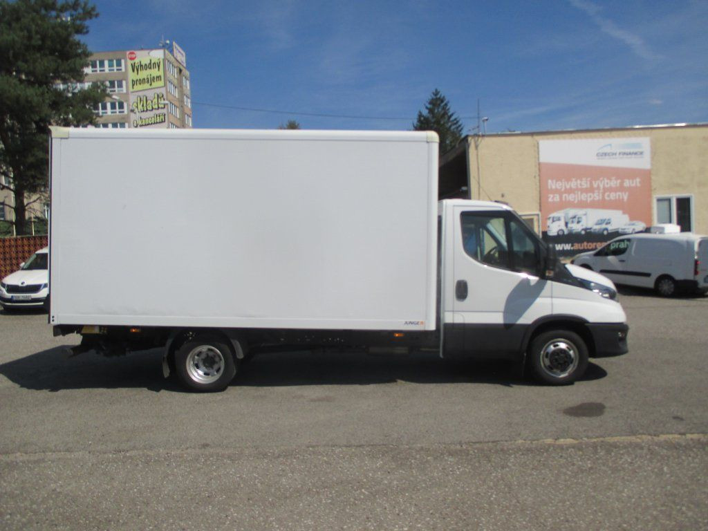 Iveco 35C16 Daily EURO 6 - Furgoneta caja cerrada: foto 4 Iveco 35C16 Daily EURO 6 - Furgoneta caja cerrada: foto 4