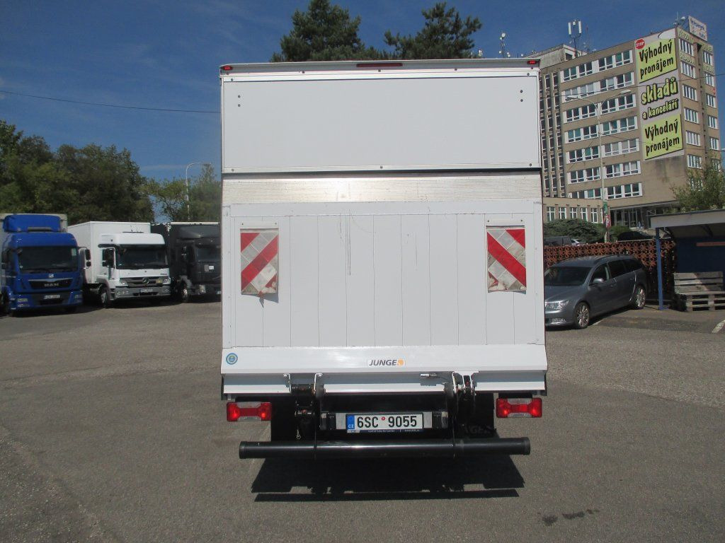Iveco 35C16 Daily EURO 6 - Furgoneta caja cerrada: foto 5 Iveco 35C16 Daily EURO 6 - Furgoneta caja cerrada: foto 5