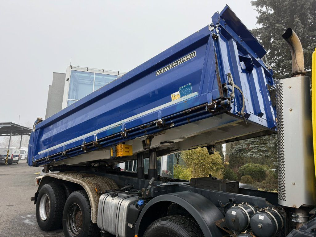 Iveco AD340T45 Trakker 8x4 Euro 6 - Camión volquete: foto 3 Iveco AD340T45 Trakker 8x4 Euro 6 - Camión volquete: foto 3