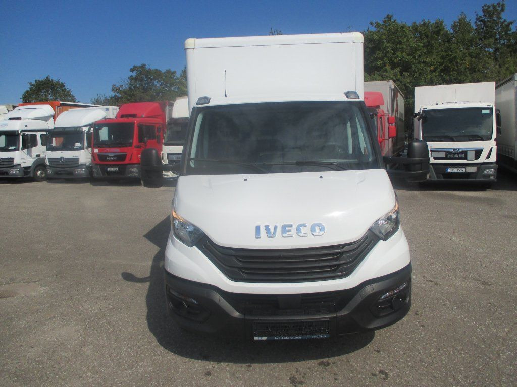Iveco Daily 35C16 - Furgoneta caja cerrada: foto 2 Iveco Daily 35C16 - Furgoneta caja cerrada: foto 2