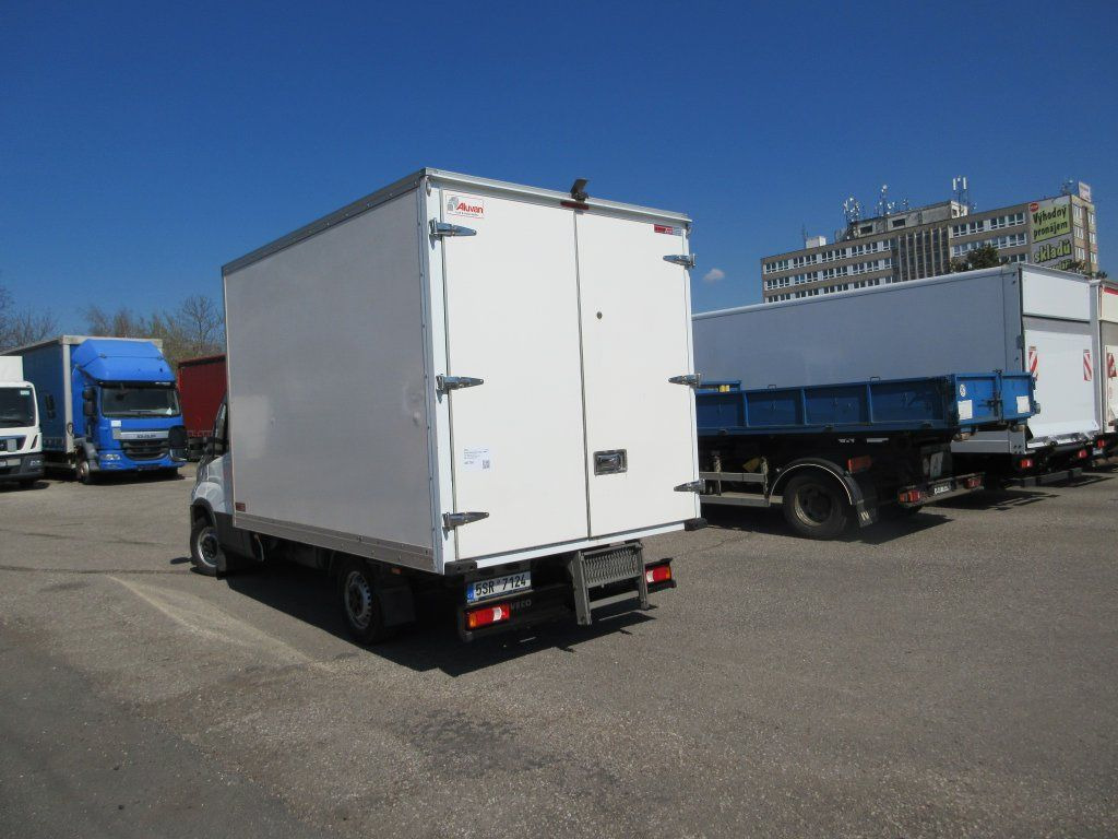 Iveco Daily 35S14V D - Furgoneta caja cerrada: foto 3 Iveco Daily 35S14V D - Furgoneta caja cerrada: foto 3