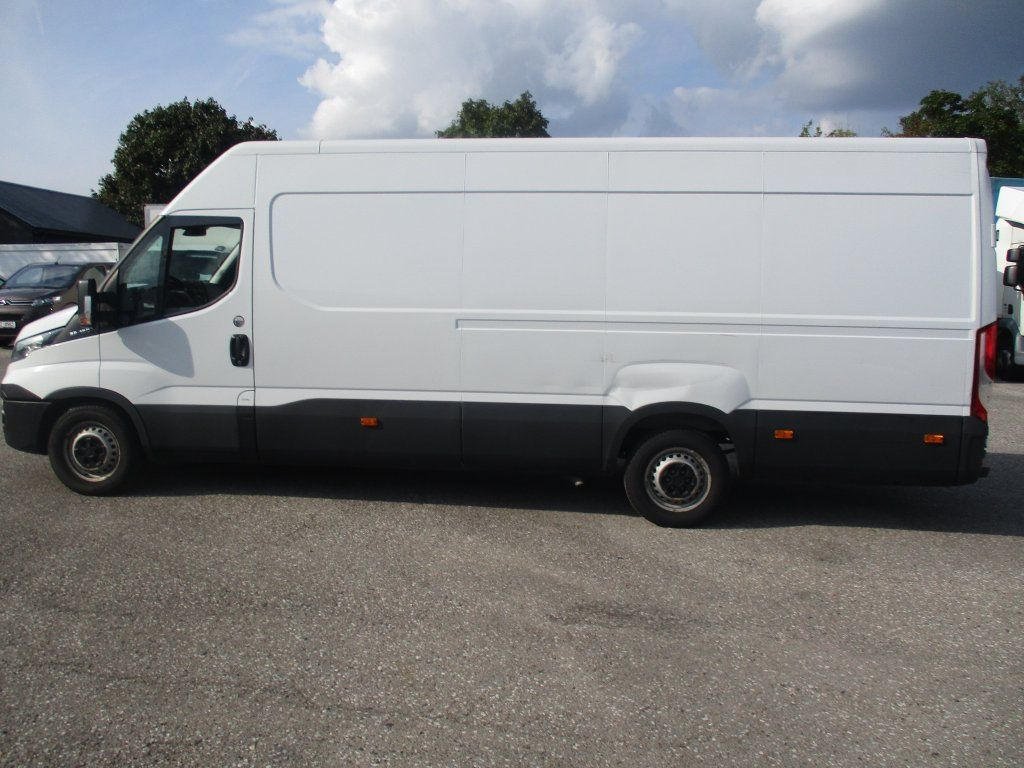 Iveco Daily 35S16 - Furgón: foto 3 Iveco Daily 35S16 - Furgón: foto 3