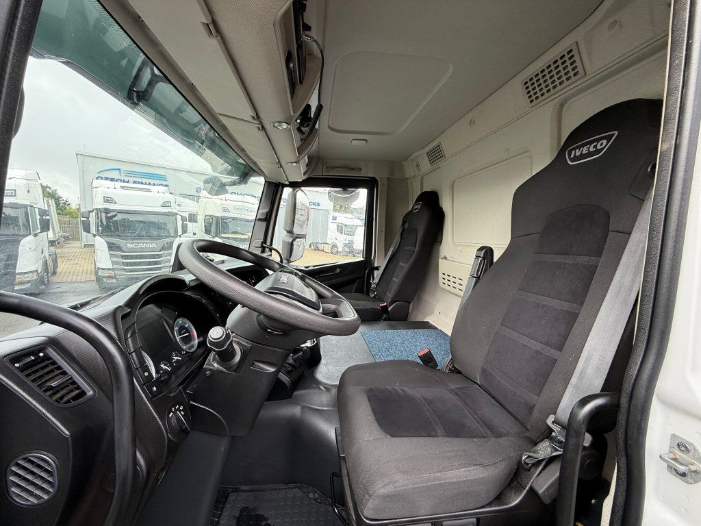 Camión volquete Iveco X-Way 480 S3 8x4 EURO 6: foto 10