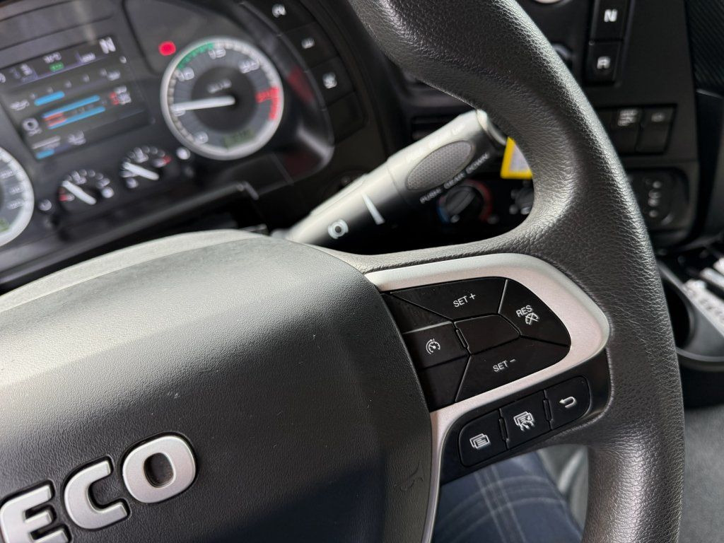 Camión volquete Iveco X-Way 480 S3 8x4 EURO 6: foto 14