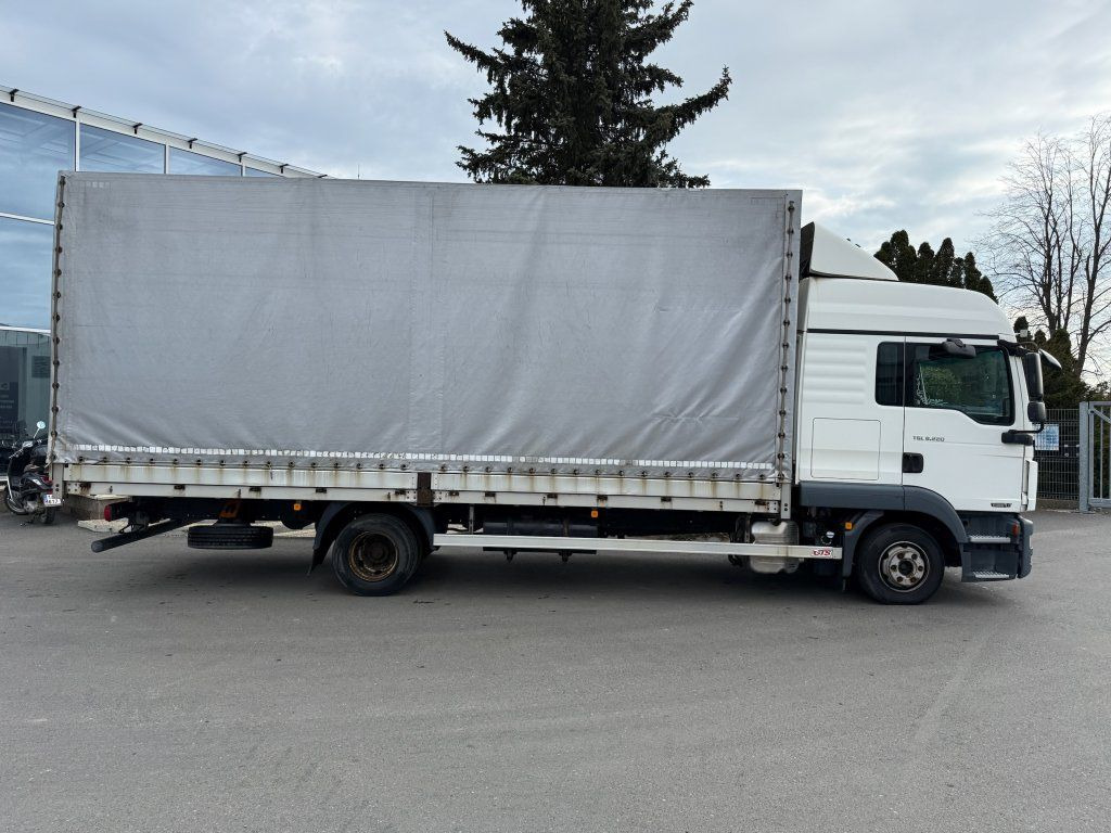 MAN TGL8.220 EURO 6 - Furgoneta con lona: foto 3 MAN TGL8.220 EURO 6 - Furgoneta con lona: foto 3