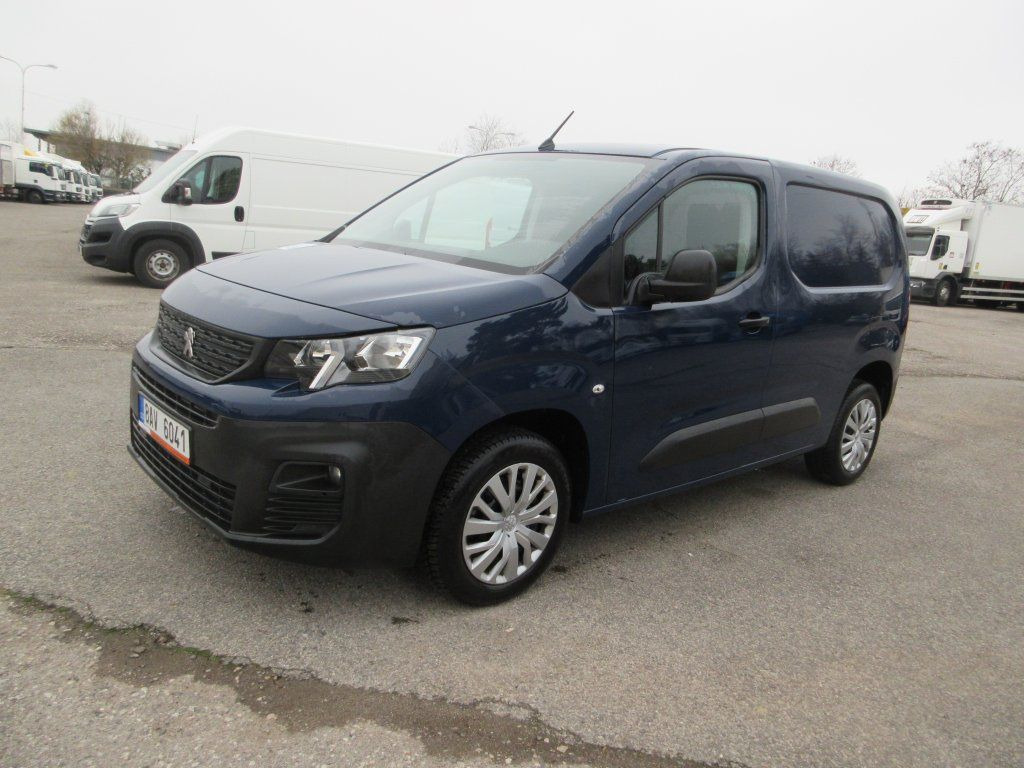 Peugeot Partner L1 1.5 Bluehdi - Furgoneta pequeña: foto 1 Peugeot Partner L1 1.5 Bluehdi - Furgoneta pequeña: foto 1