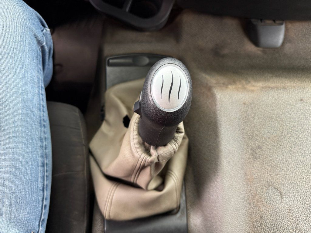 Camión volquete Renault Kerax 450 S3 8x4 EURO 4: foto 19 Camión volquete Renault Kerax 450 S3 8x4 EURO 4: foto 19