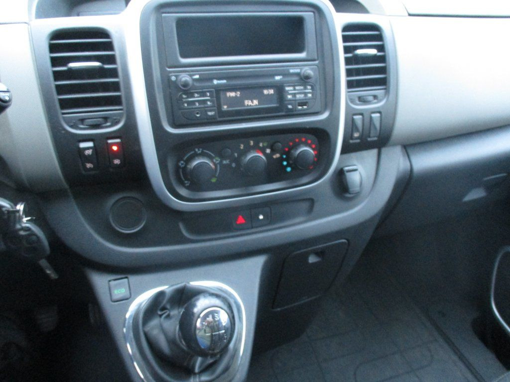 Furgoneta pequeña Renault Trafic Energy: foto 12