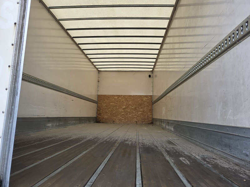 Renault Premium 380dxi - Camión caja cerrada: foto 5 Renault Premium 380dxi - Camión caja cerrada: foto 5