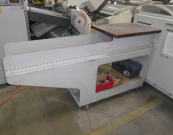 Stacking display Palamides alpha 500 - Plegadora de papel: foto 5 Stacking display Palamides alpha 500 - Plegadora de papel: foto 5