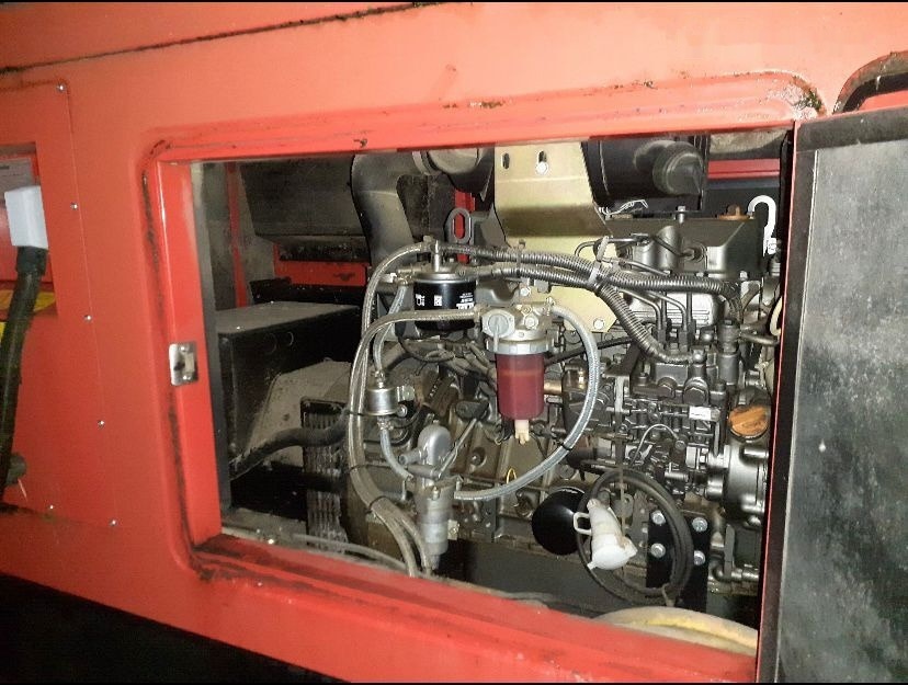 Genelec - Generador industriale: foto 2 Genelec - Generador industriale: foto 2