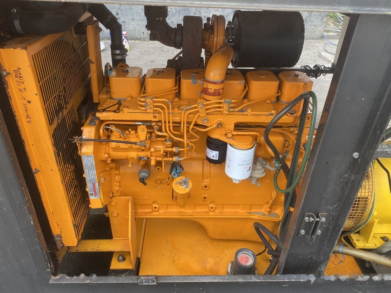 SDMO 100 kVa Cummins 6BT5.9 - Generador industriale: foto 4 SDMO 100 kVa Cummins 6BT5.9 - Generador industriale: foto 4