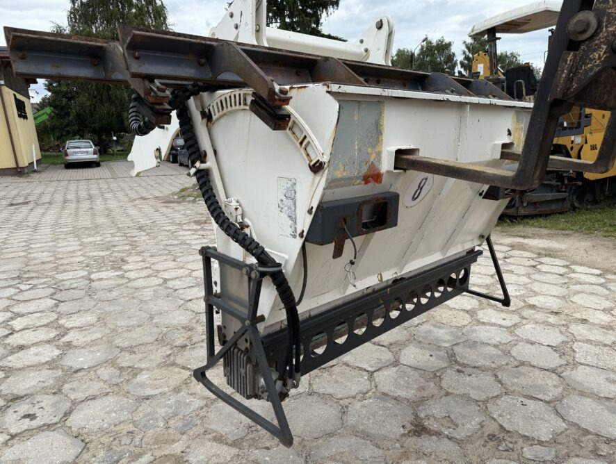 Bomag BW174 - Esparcidor de sal para Vehículo municipal: foto 1 Bomag BW174 - Esparcidor de sal para Vehículo municipal: foto 1