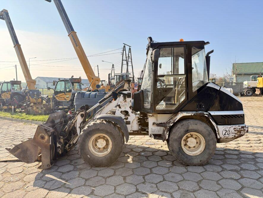 CAT 906 - Cargadora de ruedas: foto 4 CAT 906 - Cargadora de ruedas: foto 4