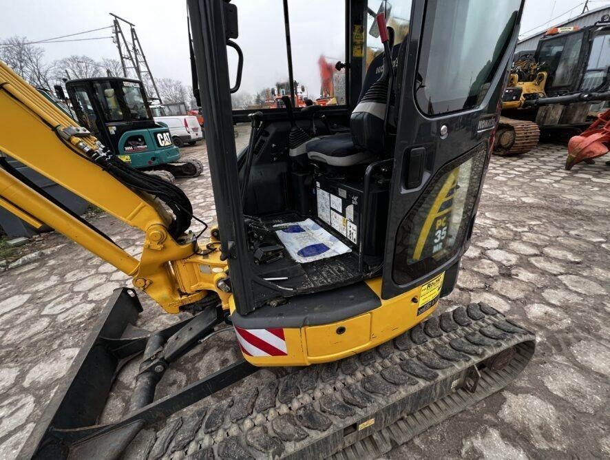 Leasing para Komatsu PC35 MR-3  Komatsu PC35 MR-3: foto 9