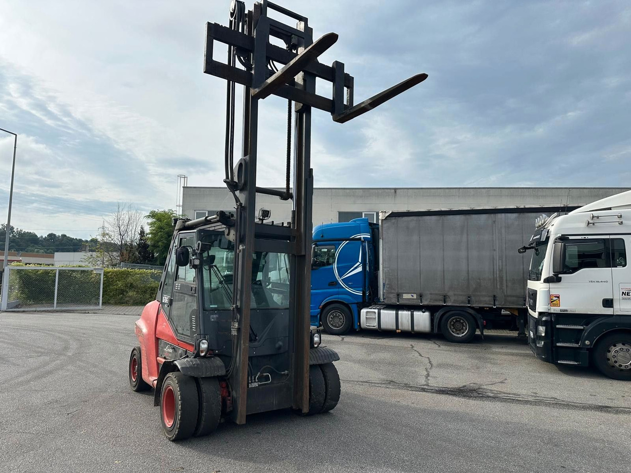 Linde H80D -03/900 Klima/Rückfahrkamera Linde H80D -03/900 Klima/Rückfahrkamera - Carretilla elevadora diésel: foto 1 Linde H80D -03/900 Klima/Rückfahrkamera Linde H80D -03/900 Klima/Rückfahrkamera - Carretilla elevadora diésel: foto 1