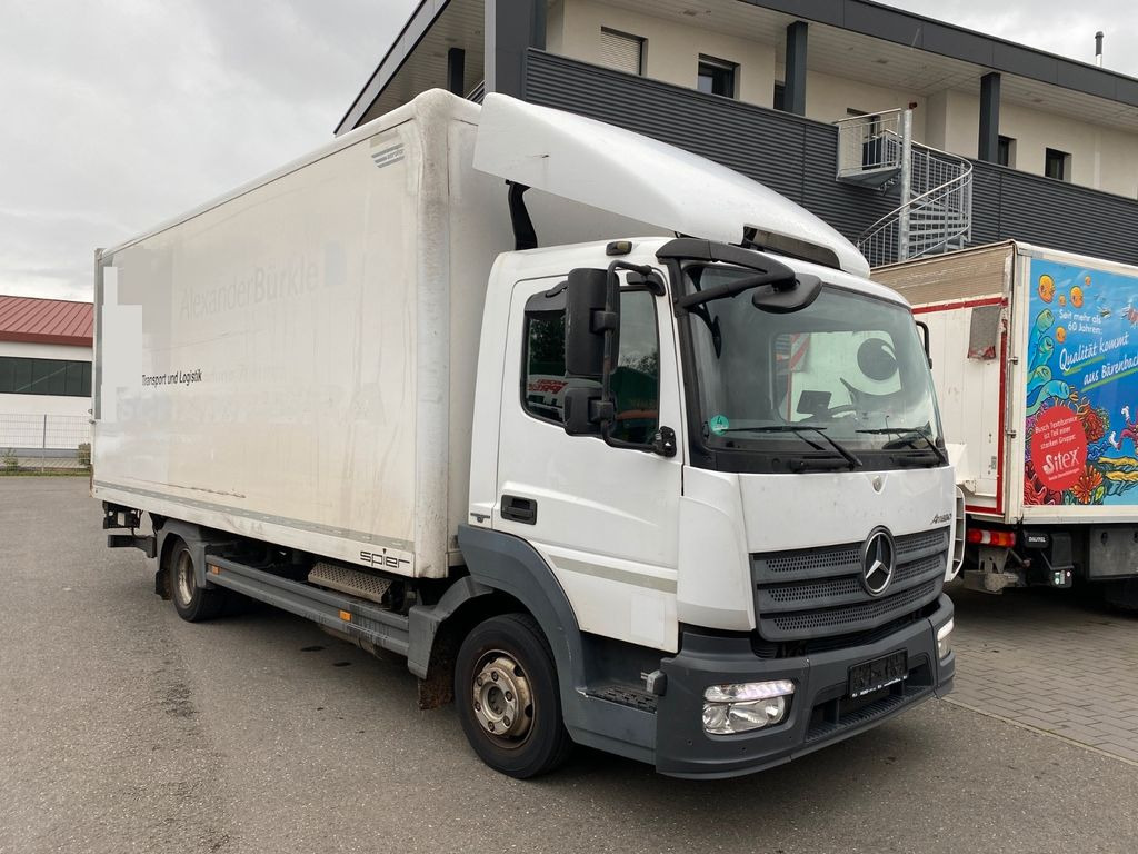 Mercedes-Benz Atego 818 822 Kamera/6m - Camión caja cerrada: foto 1 Mercedes-Benz Atego 818 822 Kamera/6m - Camión caja cerrada: foto 1