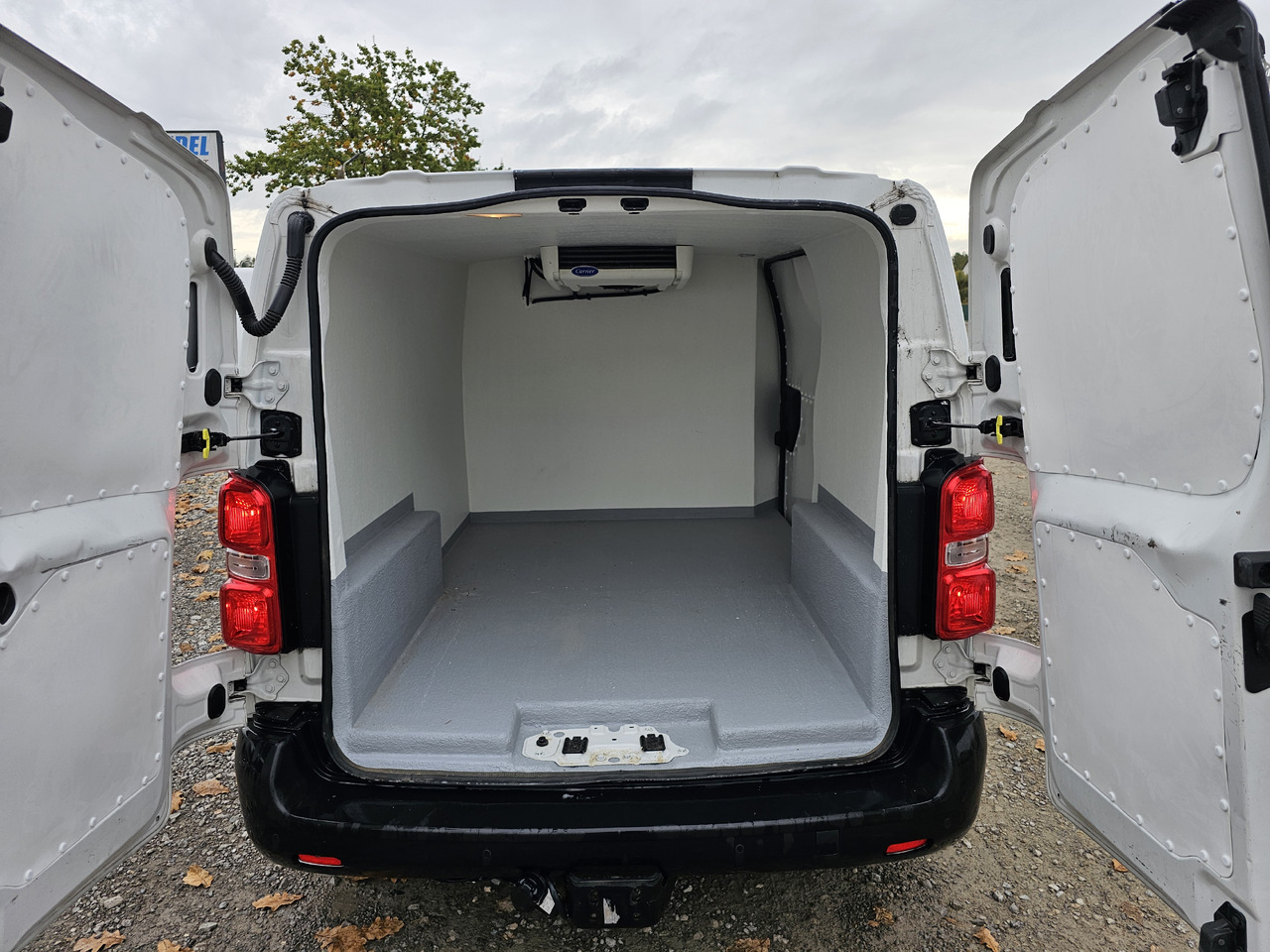 Citroen JUMPY CHLODNIA MROZNIA CARRIER+230V KLIMA NAVI EURO6 - Furgoneta frigorifica: foto 1 Citroen JUMPY CHLODNIA MROZNIA CARRIER+230V KLIMA NAVI EURO6 - Furgoneta frigorifica: foto 1