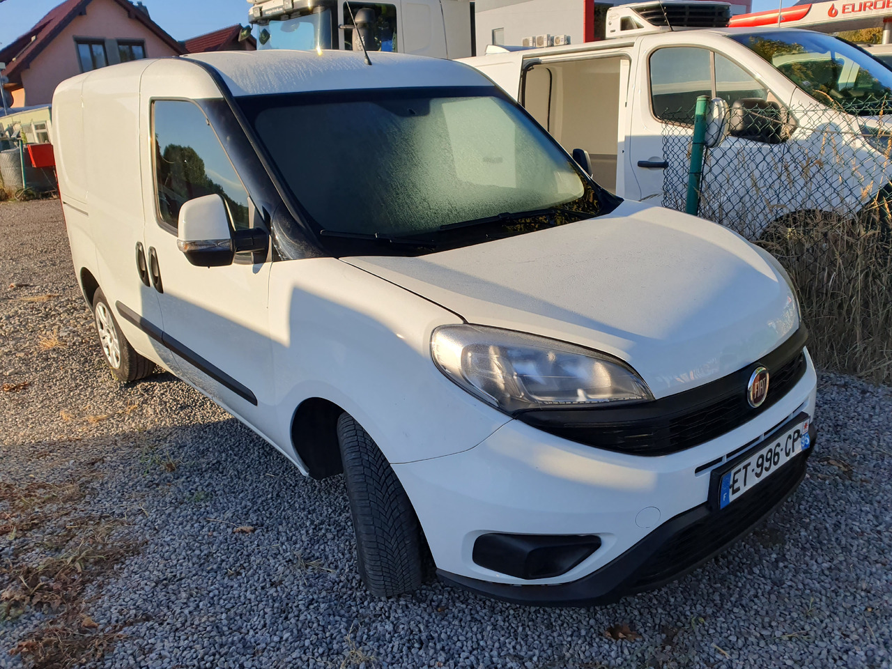 FIAT DOBLO CHLODNIA THERMOKING KLIMA EURO6 - Furgoneta frigorifica: foto 4 FIAT DOBLO CHLODNIA THERMOKING KLIMA EURO6 - Furgoneta frigorifica: foto 4