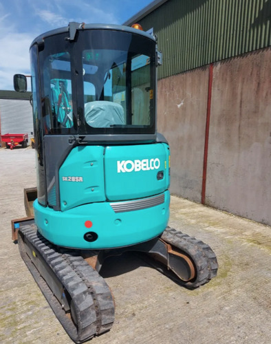 2016 Kobelco SK28SR-6 - Excavadora: foto 4 2016 Kobelco SK28SR-6 - Excavadora: foto 4