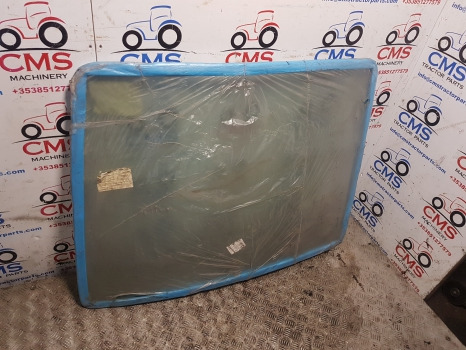 Case 55, 56, 3200, 95, 85, 45, 44 Xl Series, Windscreen 3233045r1, 3233045r2 - Ventana y piezas: foto 3 Case 55, 56, 3200, 95, 85, 45, 44 Xl Series, Windscreen 3233045r1, 3233045r2 - Ventana y piezas: foto 3
