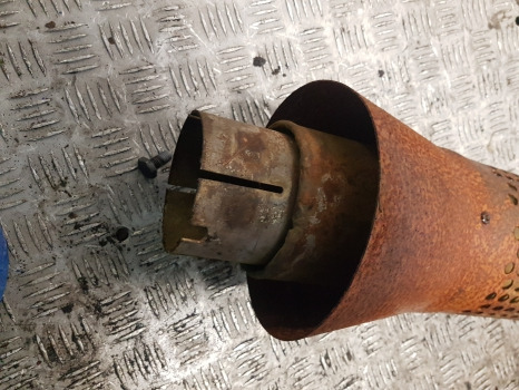 Sistema de escape Case Maxxum 130, Maxxum, New Holland T6, Exhaust Pipe 84601154, 47748015: foto 7