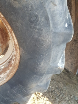 Case New Holland Tm, Mxm, 60, M, Mxu Series Mxu100 Front Wheel Rim R28 - Rueda completa para Maquinaria agrícola: foto 3 Case New Holland Tm, Mxm, 60, M, Mxu Series Mxu100 Front Wheel Rim R28 - Rueda completa para Maquinaria agrícola: foto 3