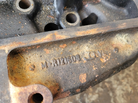 Claas Ares 656 John Deere 6820 Engine Cylinder Head R121608, 6005021490, Re57489 - Cabezal de bloque: foto 5 Claas Ares 656 John Deere 6820 Engine Cylinder Head R121608, 6005021490, Re57489 - Cabezal de bloque: foto 5