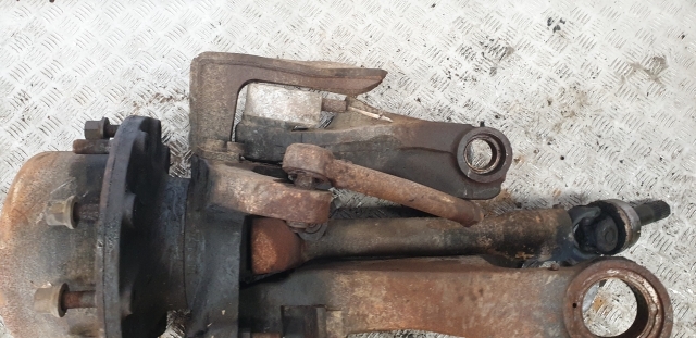 Claas Ares 826, 836 Front Axle Lhs Hub Assy 6000105446, 6000105497, 6000103811 - Cubo para Tractor: foto 5 Claas Ares 826, 836 Front Axle Lhs Hub Assy 6000105446, 6000105497, 6000103811 - Cubo para Tractor: foto 5