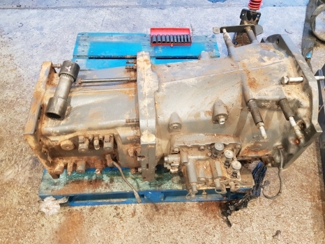 Claas Arion 640 A36 Hexashift Transmission Complete 0011313610, 0011313611 - Caja de cambios para Tractor: foto 1 Claas Arion 640 A36 Hexashift Transmission Complete 0011313610, 0011313611 - Caja de cambios para Tractor: foto 1