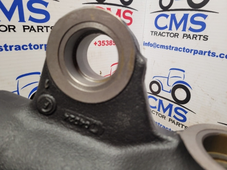 Claas, Mccormick, Case Carraro Front Axle Swivel Housing Rhs 066657, 11664 - Eje delantero: foto 5 Claas, Mccormick, Case Carraro Front Axle Swivel Housing Rhs 066657, 11664 - Eje delantero: foto 5