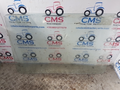 David Brown 995, 1212, 885, 990, 996 Cab Windshield K951052 - Parabrisas para Tractor: foto 1 David Brown 995, 1212, 885, 990, 996 Cab Windshield K951052 - Parabrisas para Tractor: foto 1