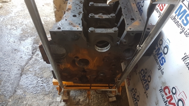 Deutz Agrotron 6.15 Engine Cylinder Block 04801850 - Bloque de cilindros para Tractor: foto 3 Deutz Agrotron 6.15 Engine Cylinder Block 04801850 - Bloque de cilindros para Tractor: foto 3