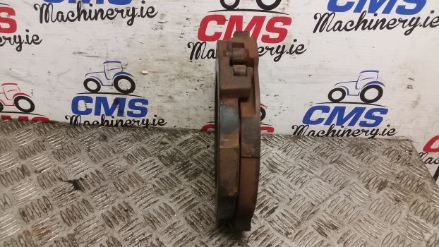 Deutz Agrotron 6.15 Rear Axle Brake Actuator Plate 04423836 - Piezas de freno para Tractor: foto 4 Deutz Agrotron 6.15 Rear Axle Brake Actuator Plate 04423836 - Piezas de freno para Tractor: foto 4