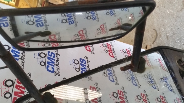 Deutz Fahr Dx Series Cab Door Right Assembly With Mirror And Bracket. - Puerta y piezas para Tractor: foto 4 Deutz Fahr Dx Series Cab Door Right Assembly With Mirror And Bracket. - Puerta y piezas para Tractor: foto 4