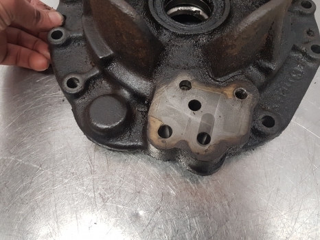 Fendt 818, 800 Series, Rear Axle Bearing Cap M716100720, 718100320010 - Eje posterior: foto 5 Fendt 818, 800 Series, Rear Axle Bearing Cap M716100720, 718100320010 - Eje posterior: foto 5