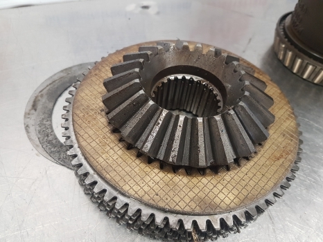 Fendt 818, 800 Series, Rear Axle Differential Assy 743150010021, 716150010261 - Eje posterior: foto 5 Fendt 818, 800 Series, Rear Axle Differential Assy 743150010021, 716150010261 - Eje posterior: foto 5
