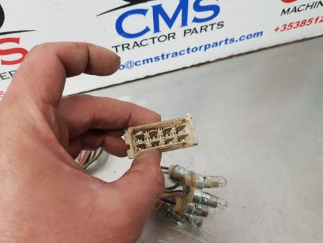 Fiat 130-90, 140-90, 115-90, 180-90, 160-90 Wiring Loom Parts 5160177 - Cables/ Alambres: foto 5 Fiat 130-90, 140-90, 115-90, 180-90, 160-90 Wiring Loom Parts 5160177 - Cables/ Alambres: foto 5