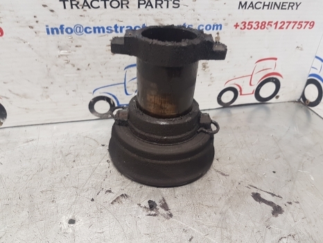 Fiat 90-90, 100-90, 110-90, Dt Clutch Bearing Carrier 5104881 - Embrague y piezas para Tractor: foto 3 Fiat 90-90, 100-90, 110-90, Dt Clutch Bearing Carrier 5104881 - Embrague y piezas para Tractor: foto 3