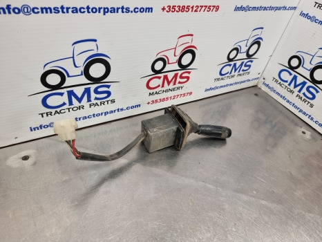 Fiat F, F-dt Series, F140, F120, F130 Switch Lever Windshield Wiper 5141941 - Sistema eléctrico: foto 2 Fiat F, F-dt Series, F140, F120, F130 Switch Lever Windshield Wiper 5141941 - Sistema eléctrico: foto 2