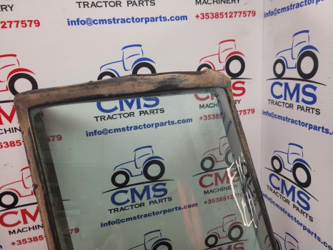 Fiat F Series F100, F110, F130, F140 Cab Back Glass Lhs, Seal 5154092, 5152716 - Ventana y piezas: foto 4 Fiat F Series F100, F110, F130, F140 Cab Back Glass Lhs, Seal 5154092, 5152716 - Ventana y piezas: foto 4