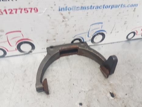 Fiat F Series F115, F120, F130, F140 Clutch Control Fork Assembly 5159010 - Embrague y piezas para Tractor: foto 3 Fiat F Series F115, F120, F130, F140 Clutch Control Fork Assembly 5159010 - Embrague y piezas para Tractor: foto 3